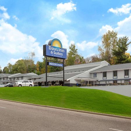 Days Inn & Suites By Wyndham Висконсин Делс Экстерьер фото