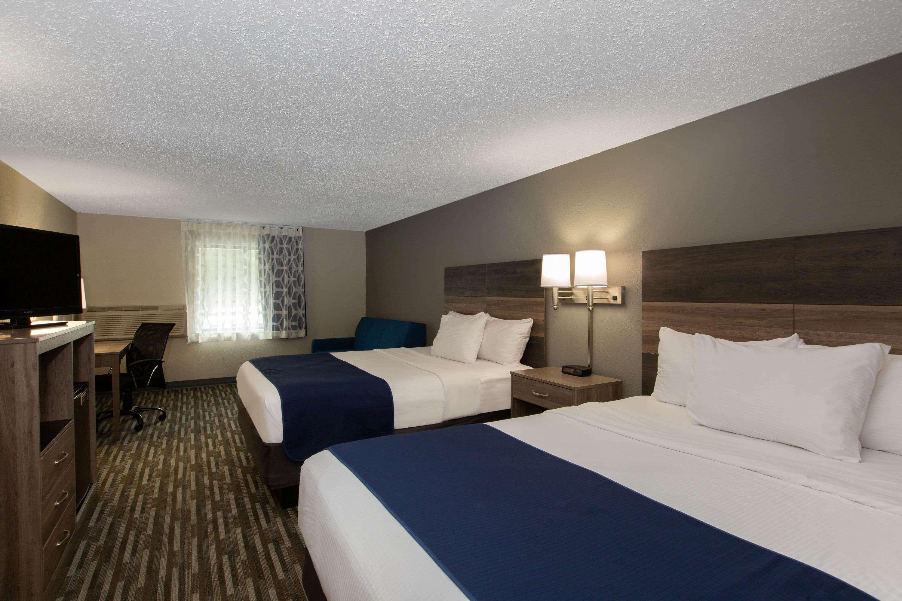 Days Inn & Suites By Wyndham Висконсин Делс Экстерьер фото