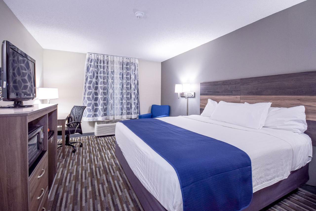 Days Inn & Suites By Wyndham Висконсин Делс Экстерьер фото