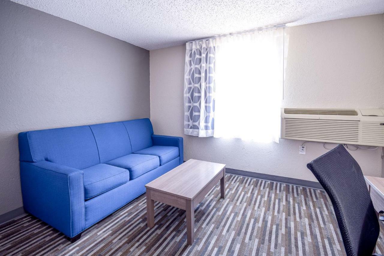 Days Inn & Suites By Wyndham Висконсин Делс Экстерьер фото