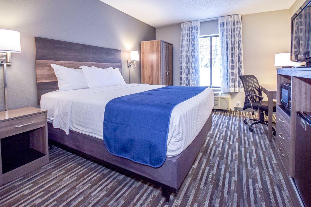 Days Inn & Suites By Wyndham Висконсин Делс Экстерьер фото